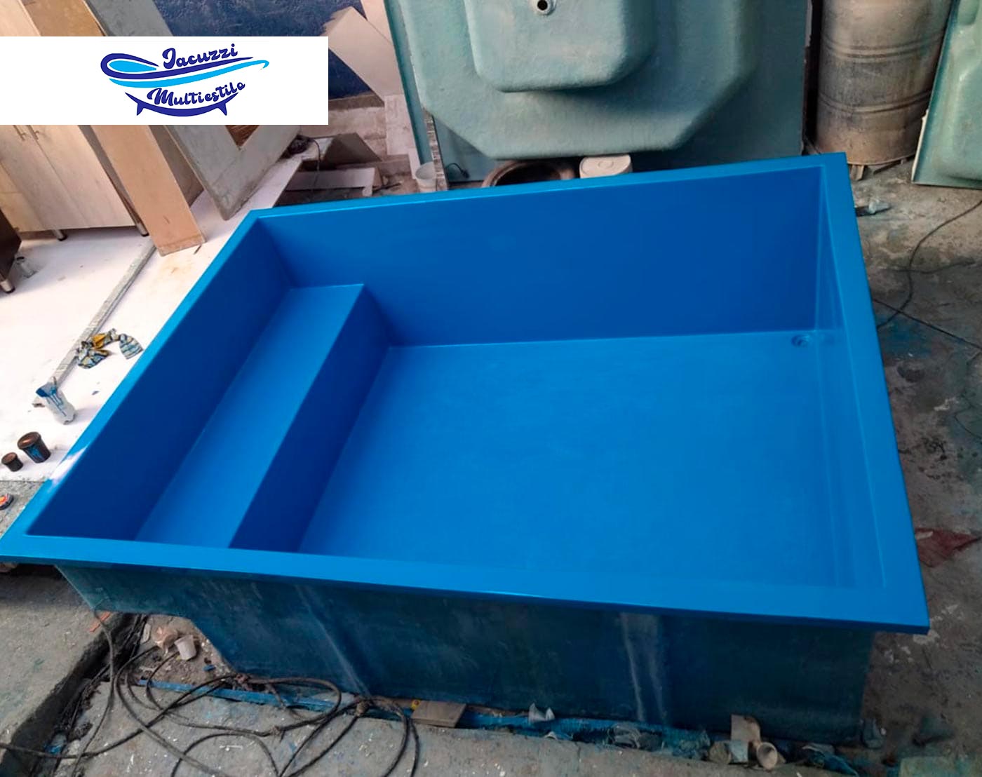 Jacuzzis Multiestilo Piscina personalizada de fibra de vidrio Jacuzzis Multiestilo Piscina personalizada de fibra de vidrio